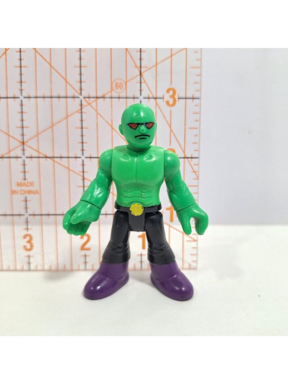 Imaginext DC Super Friends Martian Manhunter Action Figure Green Purple - Picture 9 of 9